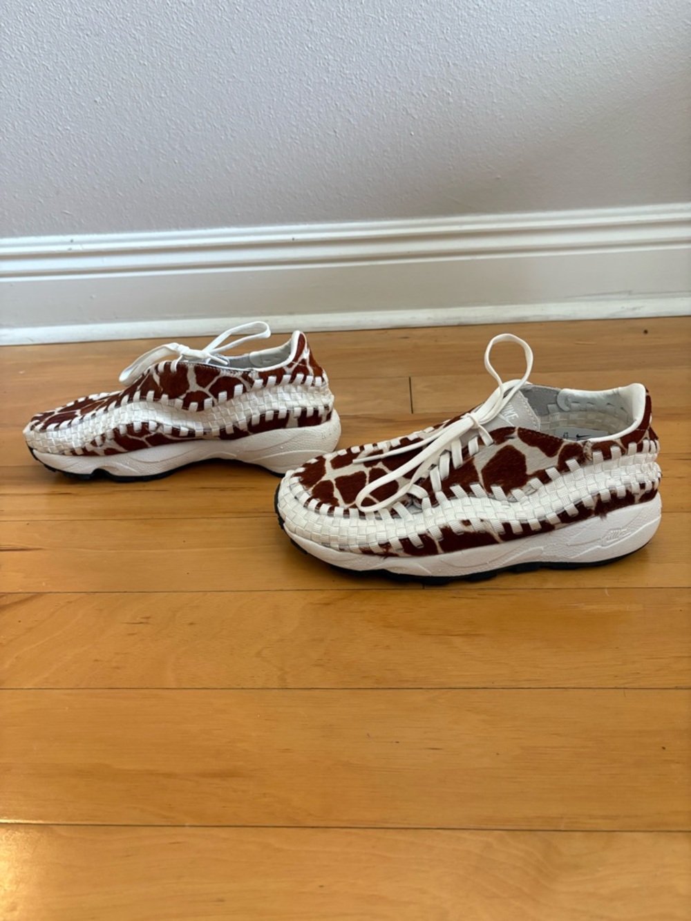 Nike Air Footscape Woven Cow Print Sneakers 8.5 Rare Statement Y2K Streetwear - Picture 5 of 14